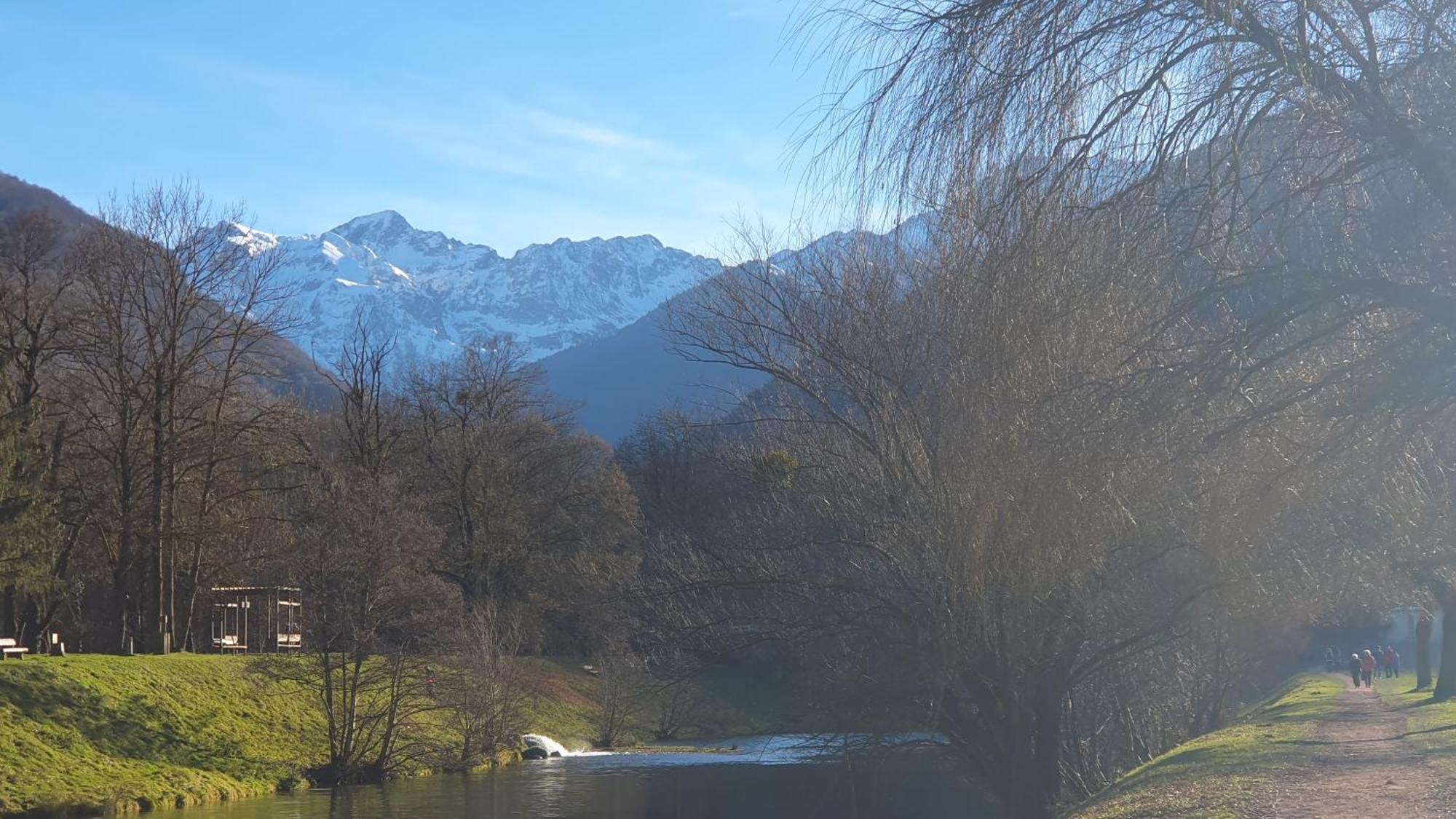 Appartement T2 4 Personnes Wifi Et Climatisation Bagneres-de-Luchon Bagian luar foto