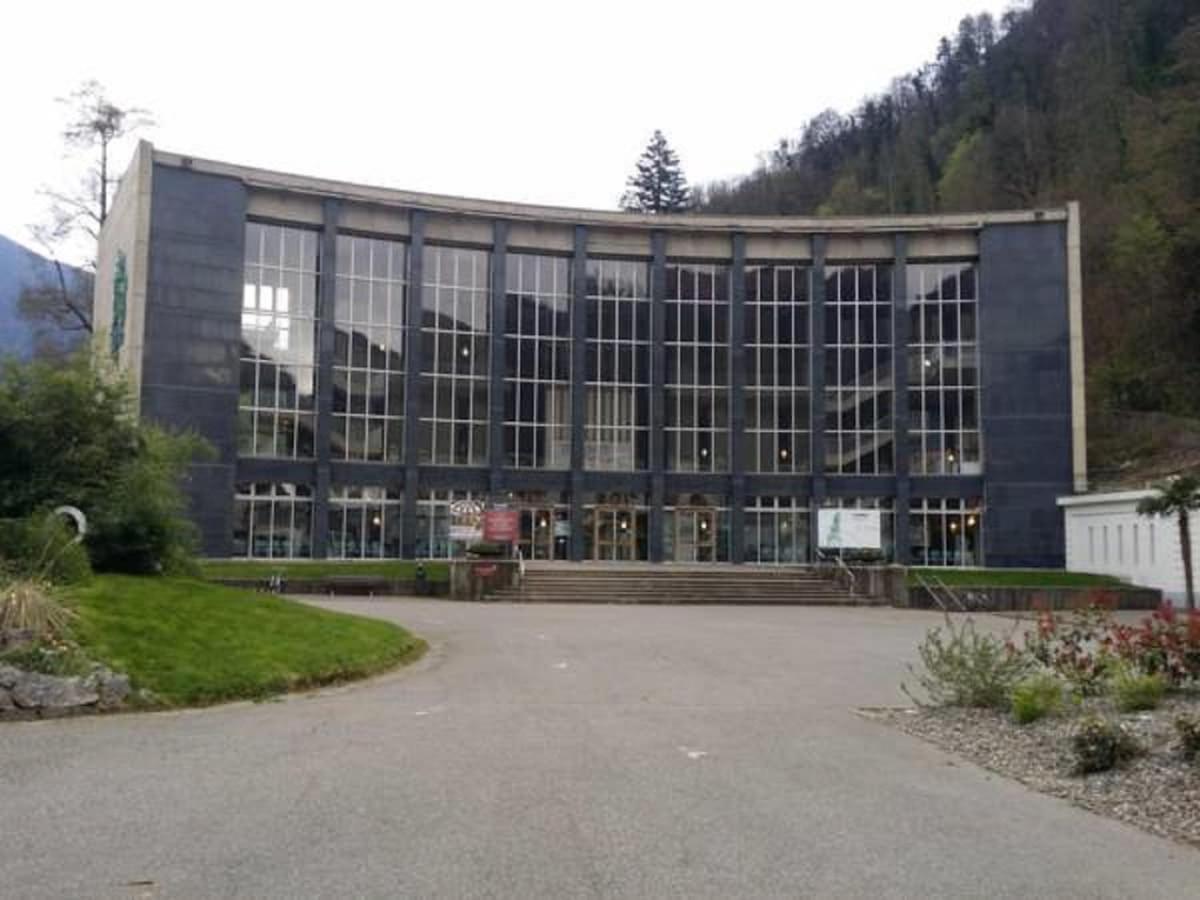 Appartement T2 4 Personnes Wifi Et Climatisation Bagneres-de-Luchon Bagian luar foto